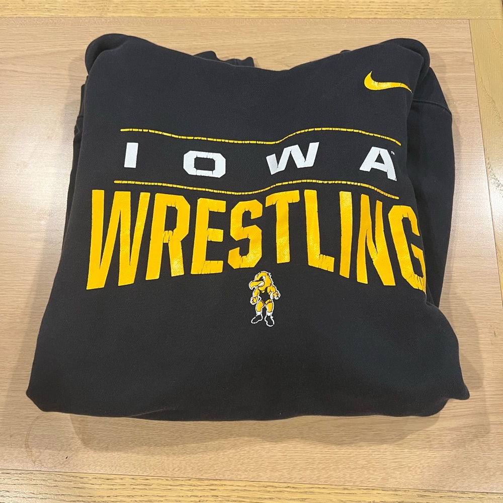 Mens Hoodie Nike Hawkeye Wrestling